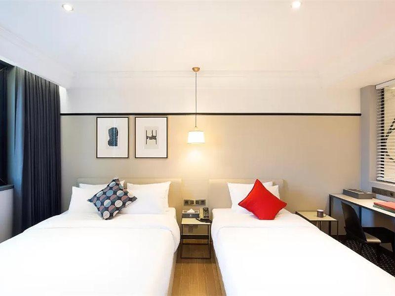 Brown Dot Hotel Jinju Eksteriør billede
