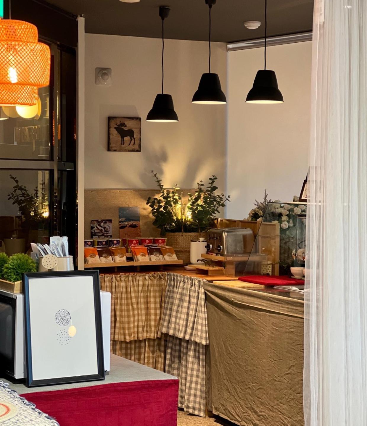 Brown Dot Hotel Jinju Eksteriør billede