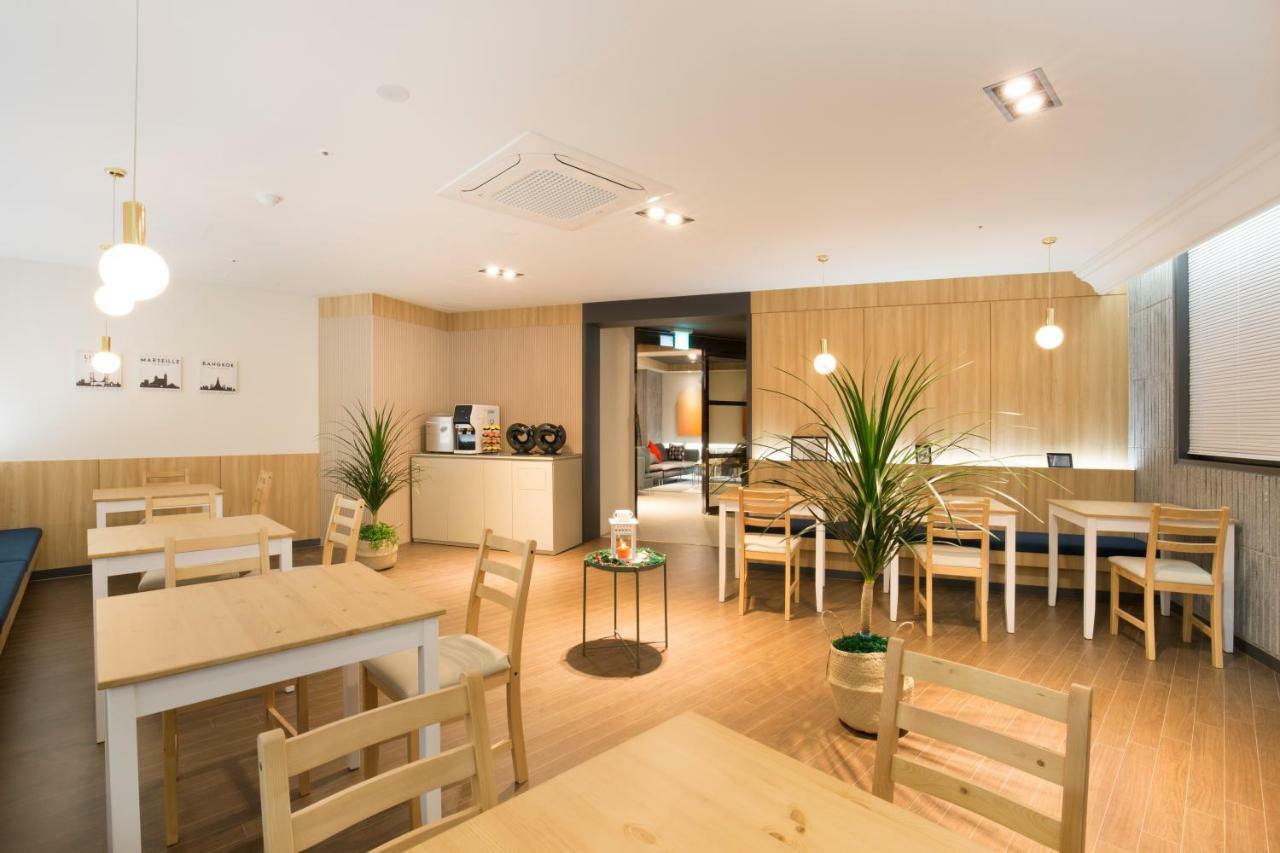 Brown Dot Hotel Jinju Eksteriør billede